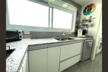 Apartamento à venda com 186m², 3 quartos e 5 vagasCozinha