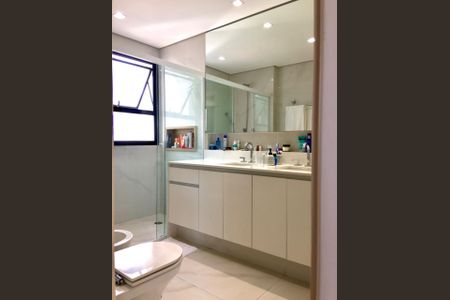 Apartamento à venda com 240m², 4 quartos e 3 vagasFoto 10