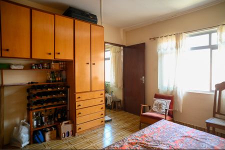 Casa à venda com 220m², 5 quartos e 4 vagasEdícula - Quarto 