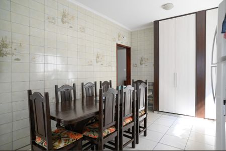 Casa à venda com 220m², 5 quartos e 4 vagasCozinha