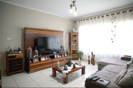 Casa à venda com 220m², 5 quartos e 4 vagasSala