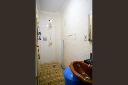 Casa à venda com 220m², 5 quartos e 4 vagasBanheiro de Serviço