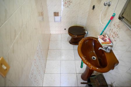 Casa à venda com 220m², 5 quartos e 4 vagasEdícula  - Banheiro