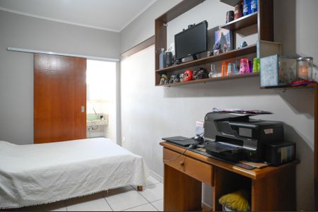 Casa à venda com 220m², 5 quartos e 4 vagasQuarto 2 - Suite