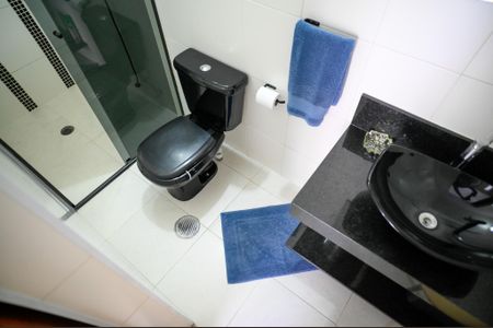 Casa à venda com 220m², 5 quartos e 4 vagasBanheiro Quarto 4