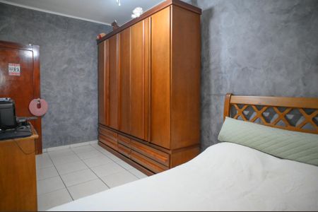 Casa à venda com 220m², 5 quartos e 4 vagasQuarto 2 - Suite