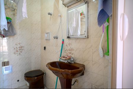 Casa à venda com 220m², 5 quartos e 4 vagasEdícula  - Banheiro