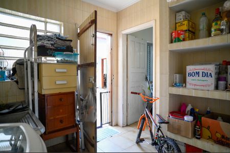 Casa à venda com 220m², 5 quartos e 4 vagasÁrea de Serviço