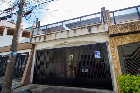 Casa à venda com 198m², 4 quartos e 2 vagas Casa à venda com 198m², 4 quartos e 2 vagasFachada