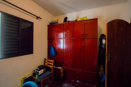 Casa à venda com 198m², 4 quartos e 2 vagas Casa à venda com 198m², 4 quartos e 2 vagasQuarto 1