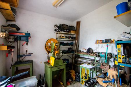 Casa à venda com 198m², 4 quartos e 2 vagas Casa à venda com 198m², 4 quartos e 2 vagasQuarto de serviço