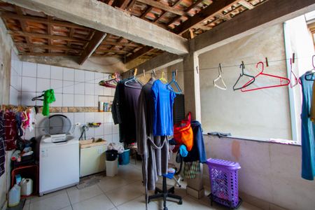 Casa à venda com 198m², 4 quartos e 2 vagas Casa à venda com 198m², 4 quartos e 2 vagasÁrea de serviço