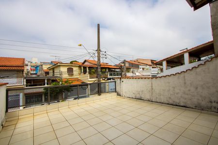 Casa à venda com 198m², 4 quartos e 2 vagas Casa à venda com 198m², 4 quartos e 2 vagasVaranda Suíte