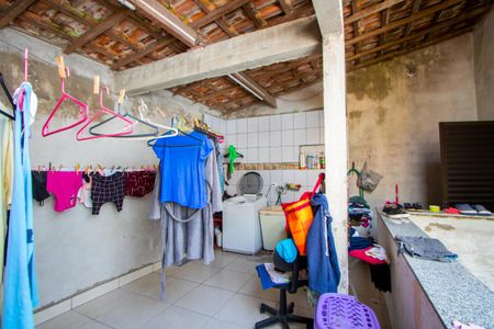 Casa à venda com 198m², 4 quartos e 2 vagas Casa à venda com 198m², 4 quartos e 2 vagasÁrea de serviço