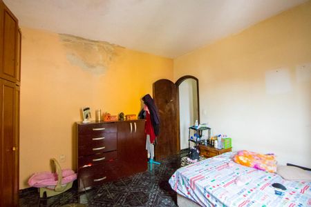 Casa à venda com 198m², 4 quartos e 2 vagas Casa à venda com 198m², 4 quartos e 2 vagasQuarto 2