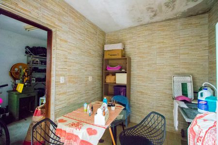 Casa à venda com 198m², 4 quartos e 2 vagas Casa à venda com 198m², 4 quartos e 2 vagasÁrea de Serviço 2