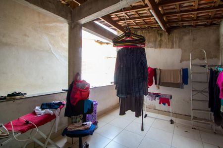 Casa à venda com 198m², 4 quartos e 2 vagas Casa à venda com 198m², 4 quartos e 2 vagasÁrea de serviço