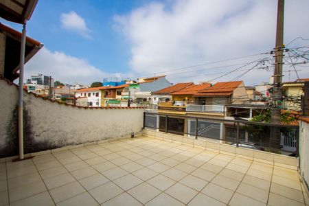 Casa à venda com 198m², 4 quartos e 2 vagas Casa à venda com 198m², 4 quartos e 2 vagasVaranda Suíte
