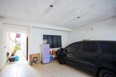Casa à venda com 198m², 4 quartos e 2 vagas Casa à venda com 198m², 4 quartos e 2 vagasGaragem