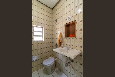 Casa à venda com 176m², 3 quartos e sem vagaBanheiro