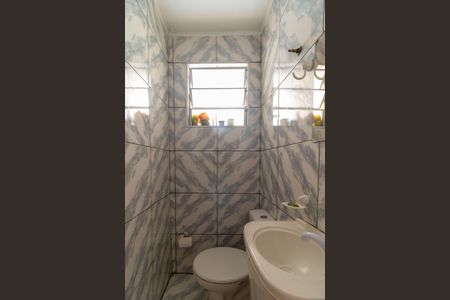 Casa à venda com 176m², 3 quartos e sem vagaLavabo