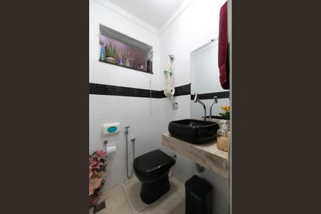 Casa à venda com 108m², 2 quartos e 1 vaga Casa à venda com 108m², 2 quartos e 1 vagaBanheiro 2