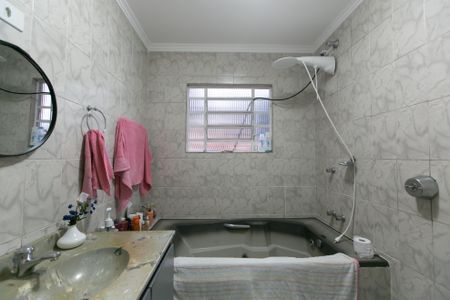 Casa à venda com 108m², 2 quartos e 1 vaga Casa à venda com 108m², 2 quartos e 1 vagaBanheiro da Suíte