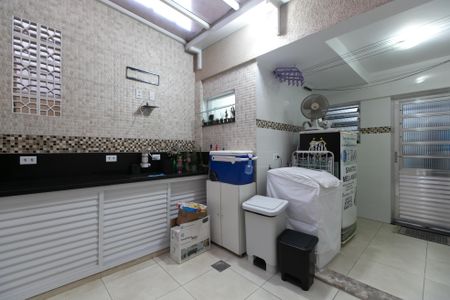 Casa à venda com 108m², 2 quartos e 1 vaga Casa à venda com 108m², 2 quartos e 1 vagaÁrea de Serviço