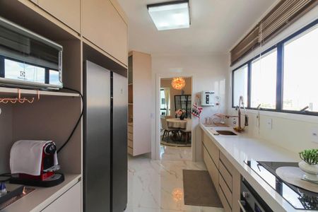 Apartamento à venda com 110m², 2 quartos e 2 vagasCozinha