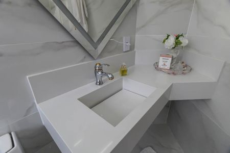 Apartamento à venda com 110m², 2 quartos e 2 vagasBanheiro da Suíte 1