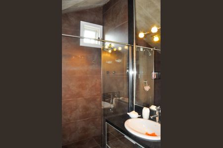 Casa de condomínio à venda com 458m², 5 quartos e 4 vagasBanheiro/Suíte 5