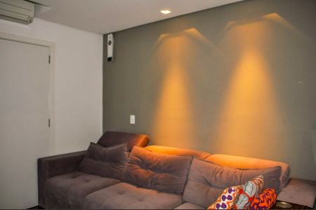 Casa de condomínio à venda com 458m², 5 quartos e 4 vagasSala