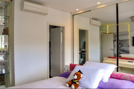 Casa de condomínio à venda com 458m², 5 quartos e 4 vagasSuíte 1