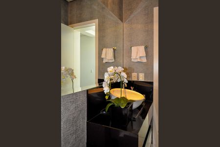 Casa de condomínio à venda com 458m², 5 quartos e 4 vagasLavabo