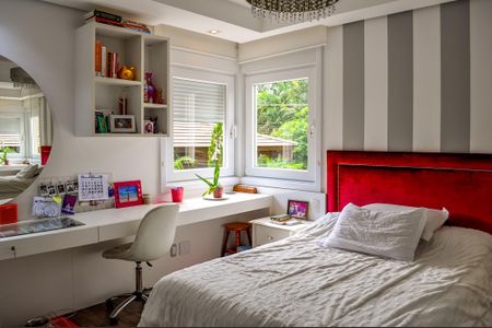 Casa de condomínio à venda com 458m², 5 quartos e 4 vagasSuíte 3