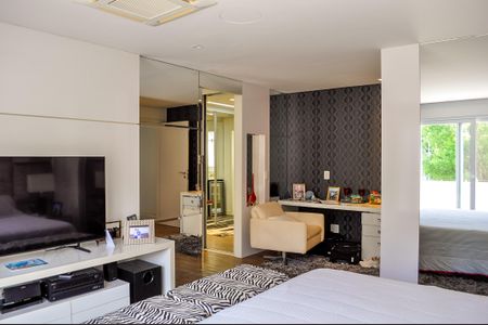 Casa de condomínio à venda com 458m², 5 quartos e 4 vagasSuíte 4