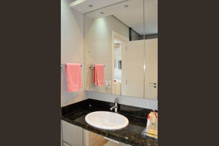 Casa de condomínio à venda com 458m², 5 quartos e 4 vagasBanheiro/Suíte 1