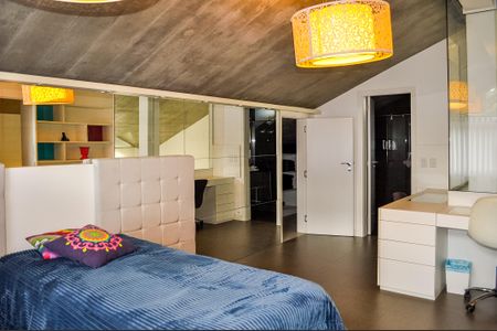 Casa de condomínio à venda com 458m², 5 quartos e 4 vagasSuíte 5