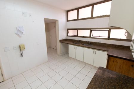 Apartamento à venda com 450m², 6 quartos e 3 vagasCozinha