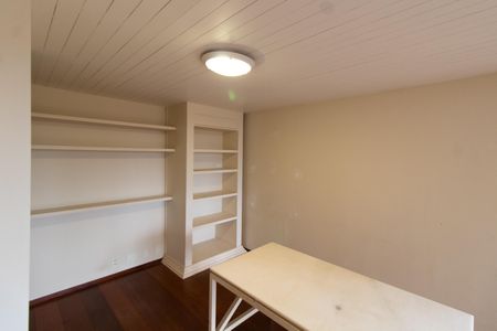 Apartamento à venda com 450m², 6 quartos e 3 vagasEscritório