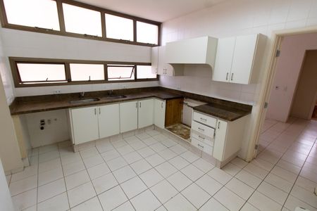 Apartamento à venda com 450m², 6 quartos e 3 vagasCozinha