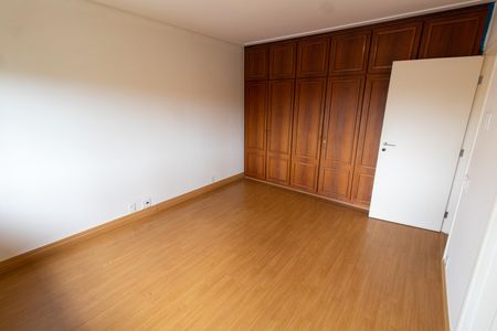 Apartamento à venda com 450m², 6 quartos e 3 vagasSuíte 4