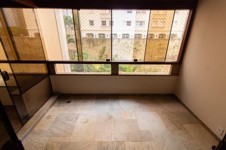 Apartamento à venda com 450m², 6 quartos e 3 vagasVaranda da Sala tv