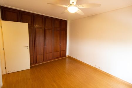 Apartamento à venda com 450m², 6 quartos e 3 vagasSuíte