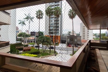 Apartamento à venda com 450m², 6 quartos e 3 vagasVista da Suíte 4