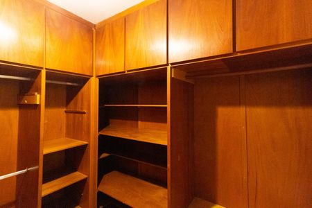 Apartamento à venda com 450m², 6 quartos e 3 vagascloset da Suíte master