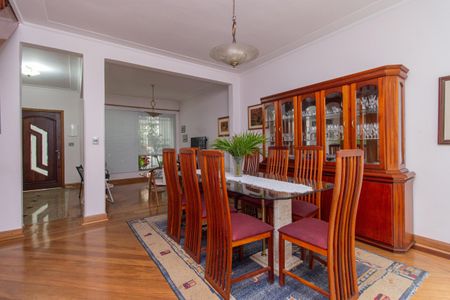 Casa à venda com 180m², 4 quartos e 1 vagaSala