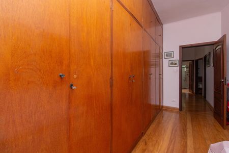 Casa à venda com 180m², 4 quartos e 1 vagaSuíte 1