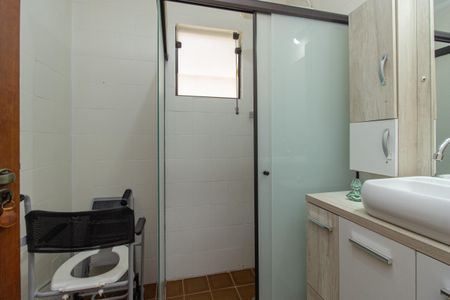 Casa à venda com 180m², 4 quartos e 1 vagaBanheiro da Suíte 1