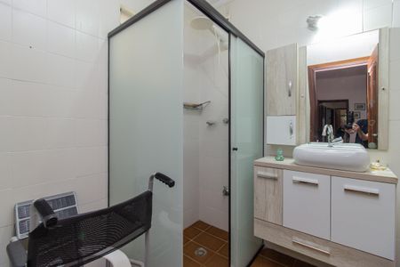 Casa à venda com 180m², 4 quartos e 1 vagaBanheiro da Suíte 1